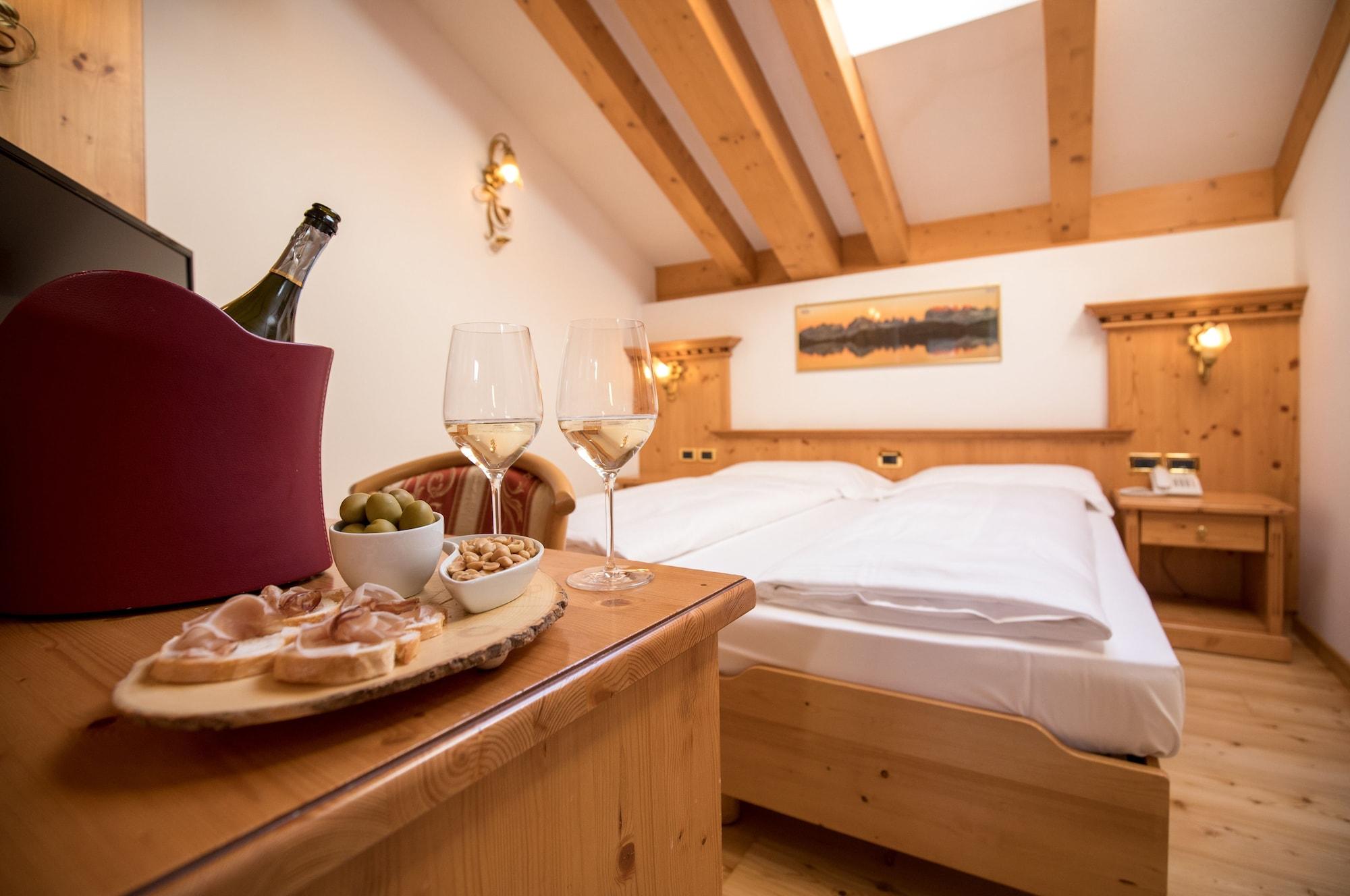 Hotel Chalet All'Imperatore Madonna di Campiglio Ngoại thất bức ảnh