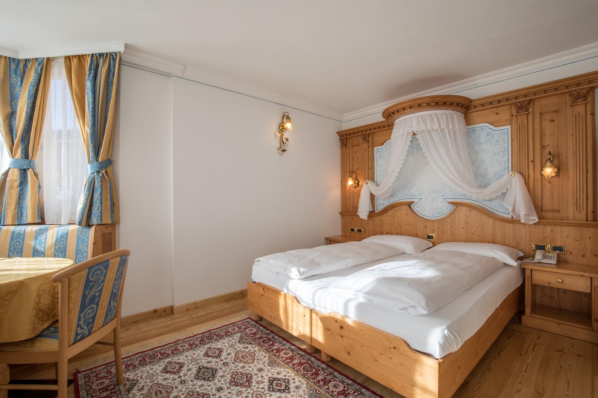 Hotel Chalet All'Imperatore Madonna di Campiglio Ngoại thất bức ảnh