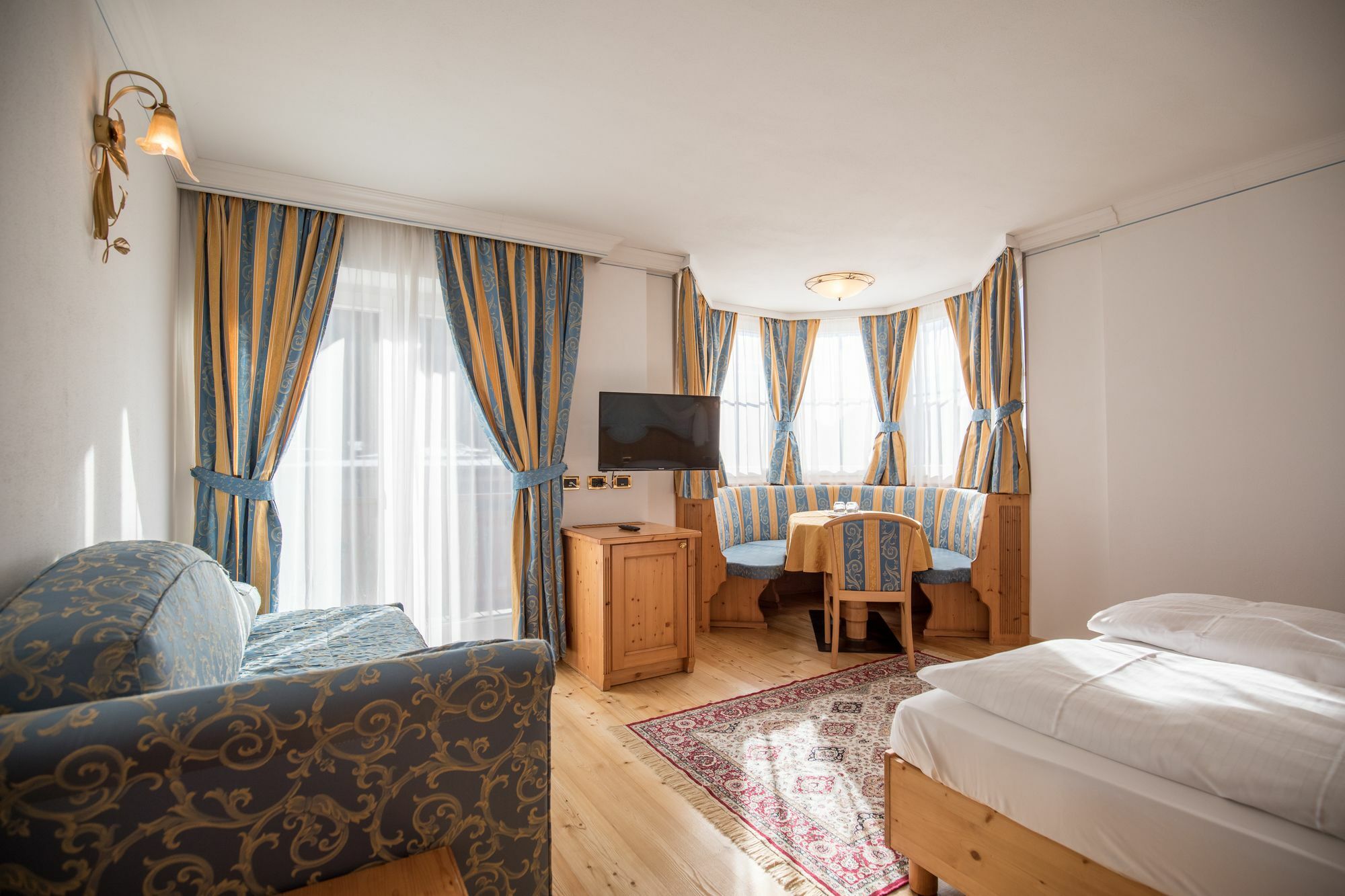 Hotel Chalet All'Imperatore Madonna di Campiglio Ngoại thất bức ảnh